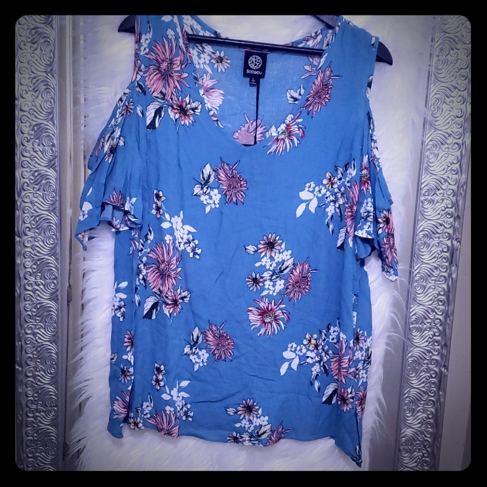 Bobeau Blue Floral Blouse